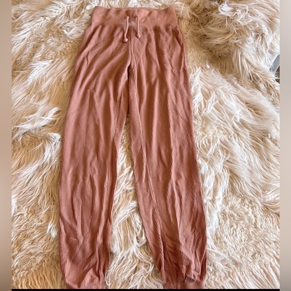 NWOT Abercrombie and Fitch Waffle Lounge Pants Size XS - Picture 6 of 6